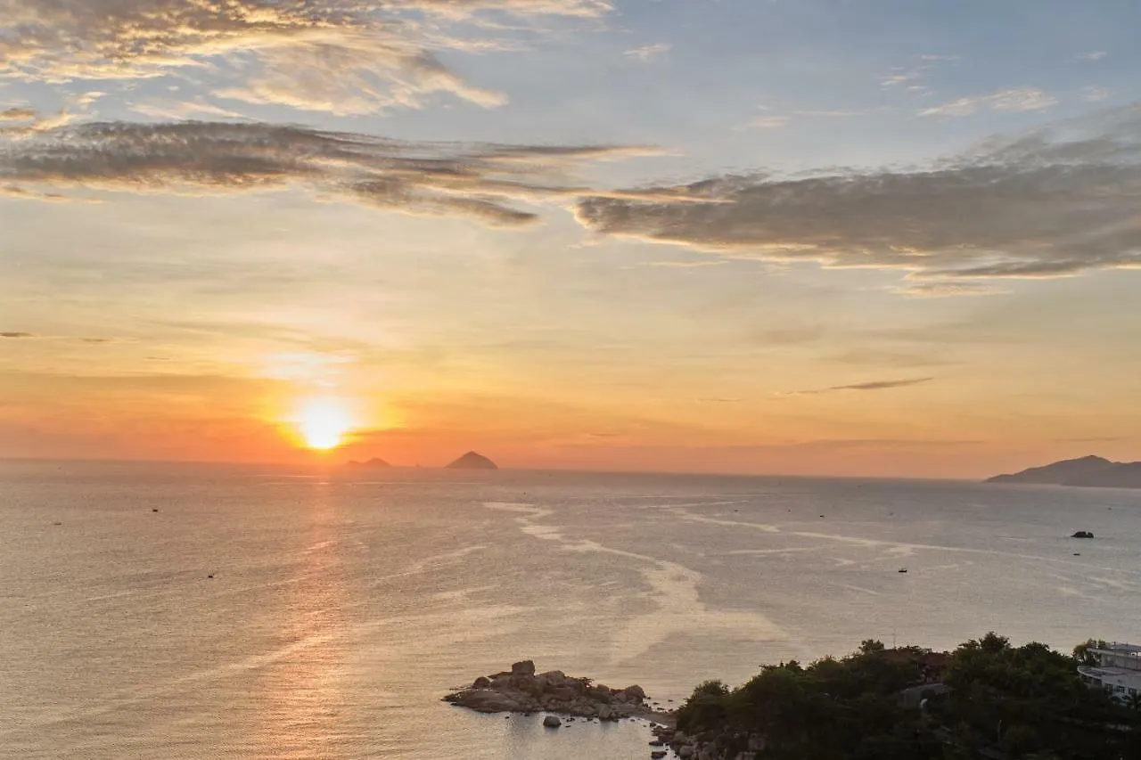 Sunrise Hon Chong Ocean View Apartment Nha Trang Vietnam